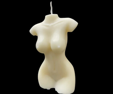Maāyēr Body positive candle